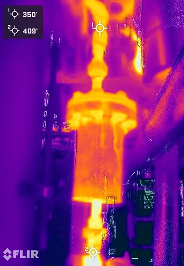 Thermal image of a rapid cycling steam trap, swinging between 350°F and 409°F