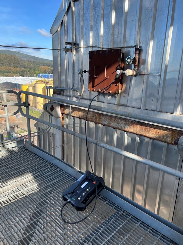 Combustion flue-gas testing equipment
